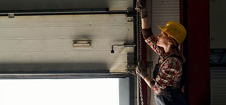 Addressing Common Garage Door Stoppage Issues in Clovis, NM